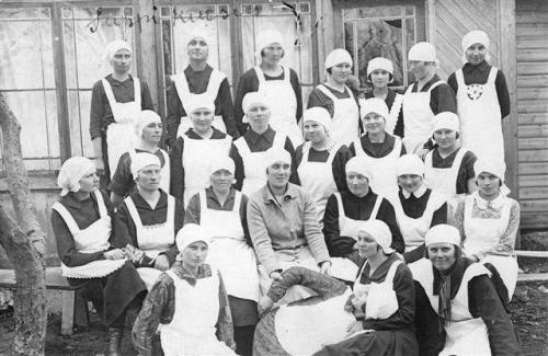 93 toiduvalmistamise kursus Riisal  S rul 18 4 1923 Salme Leiburi juhendamisel