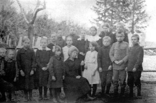 57 pilt18 petaja Tesnov Riisa kool  1914